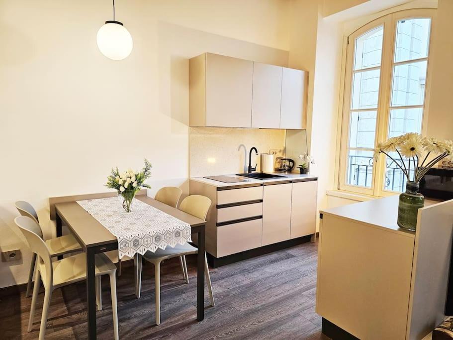 Plaza Deluxe Modern Center House - View Como Lake - Top Privacy מראה חיצוני תמונה